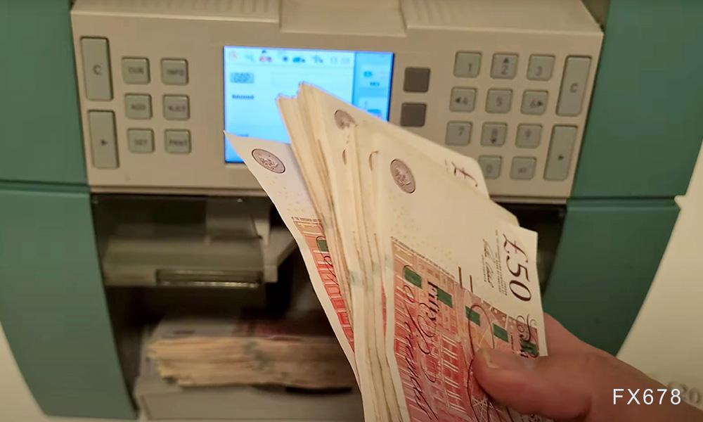 当地时间 2 月 26 日，美国参议院以 56 票赞成、43 票反对确认贾米森·格里尔担任美国贸易代表，格里尔是一位拥有国际贸易法专业背景的律师，曾在特朗普的首个总统任期内担任前美国贸易代表罗伯特·莱特希泽的幕僚长。