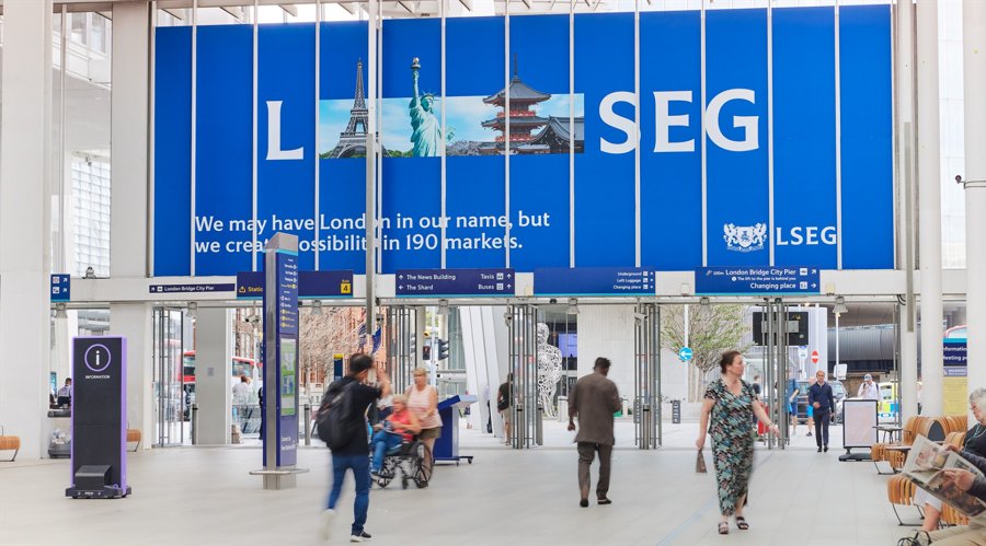 美国财政部成功拍卖440亿美元的七年期国债,得标利率为4.194%(上期为4.457%),投标倍数维持在2.64(上次也为2.64)。