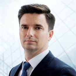 巴西雷亚尔兑美元下跌 1% 刷新日低,成为新兴市场货币中的表现最差者。